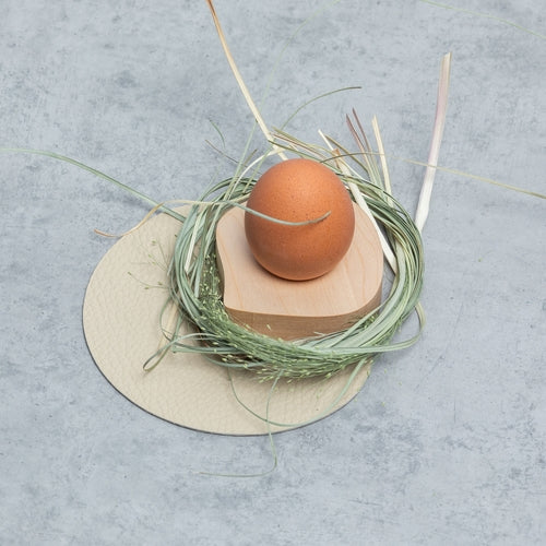 Holz-Eierbecher „PEA“ aus Ahorn