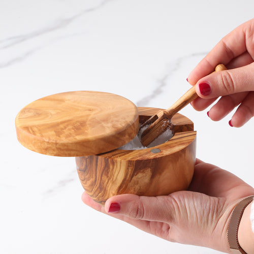Handgefertigte Olivenholz-Salzbox – Mit Löffel & Magnetdeckel